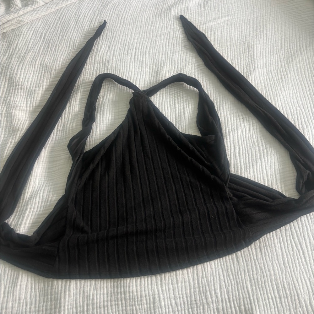 Black Ribbed Crop Top - Picture 3 of 3